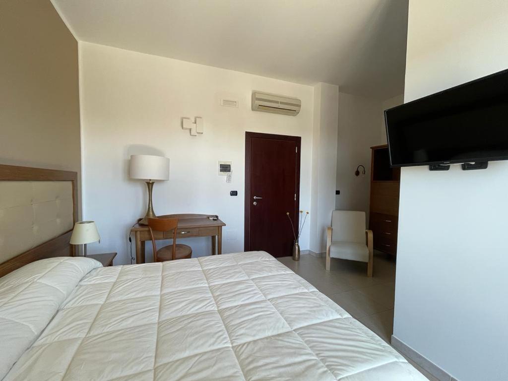 Hotel Posidonia Porto Cesareo Eksteriør billede